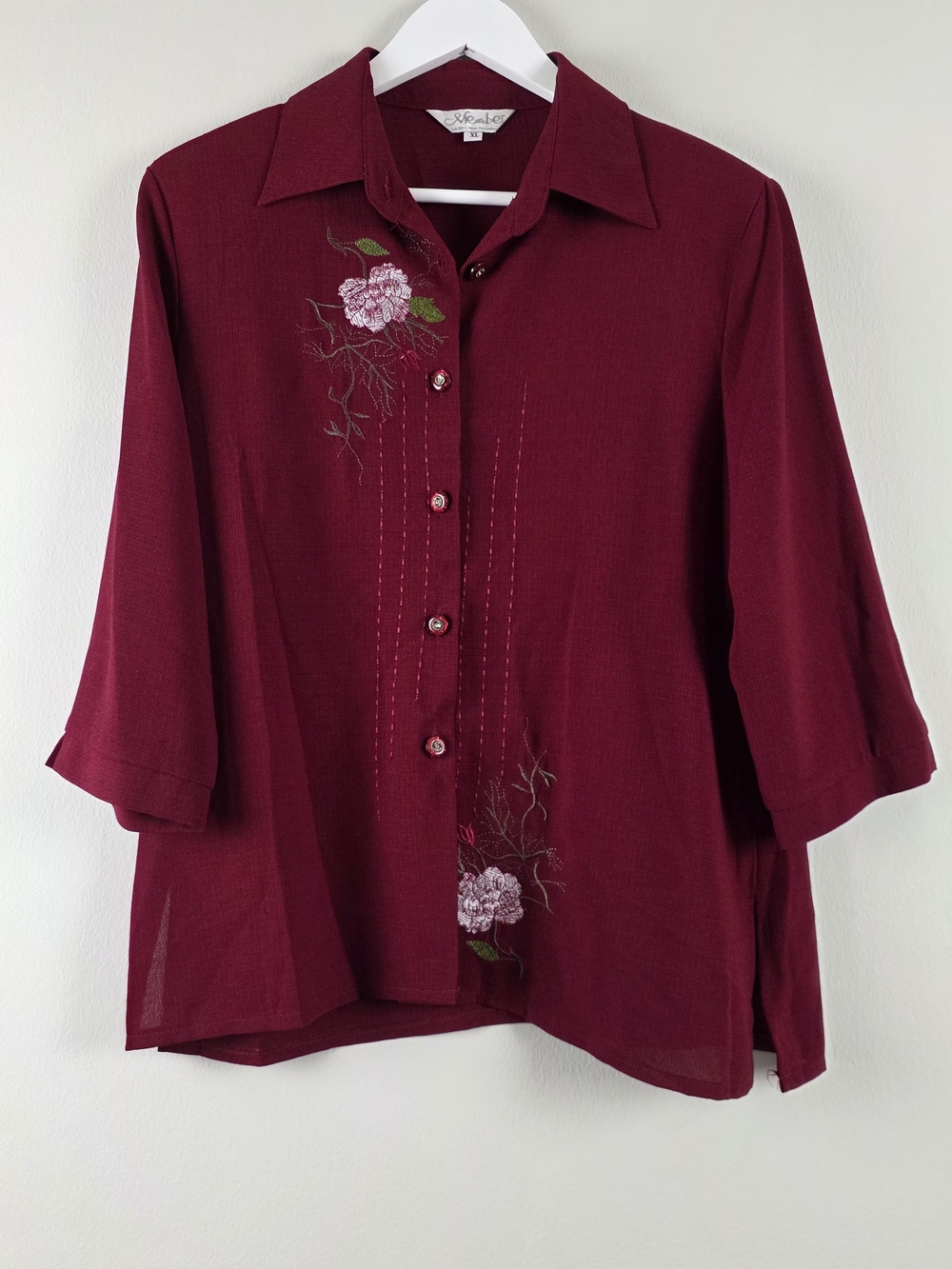 Women's Vintage Red Button-Front Floral Embroidered Top